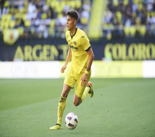 包含比利亚雷亚尔发布备战花絮，冲刺阶段远射贴柱，NBA总决赛任务艰巨，团队化学反应显著的词条